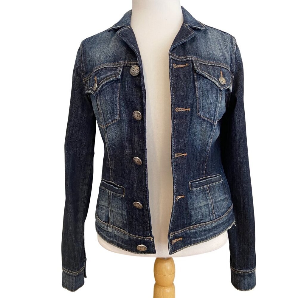 Silver jeans co. Women Vintage-Style Denim Jacket With Button Front & Contr